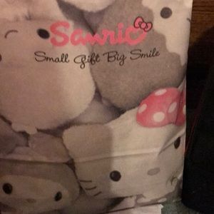 Meet your Posher, Sharon